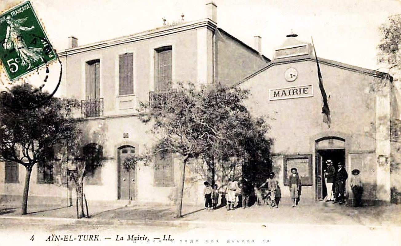 Ain-el-Turck - La Mairie.jpg